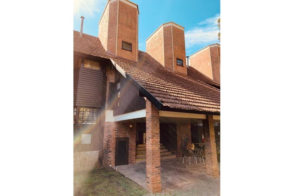 434 Casa Geminada No Centro De Gramado 8 Pessoas Exterior foto